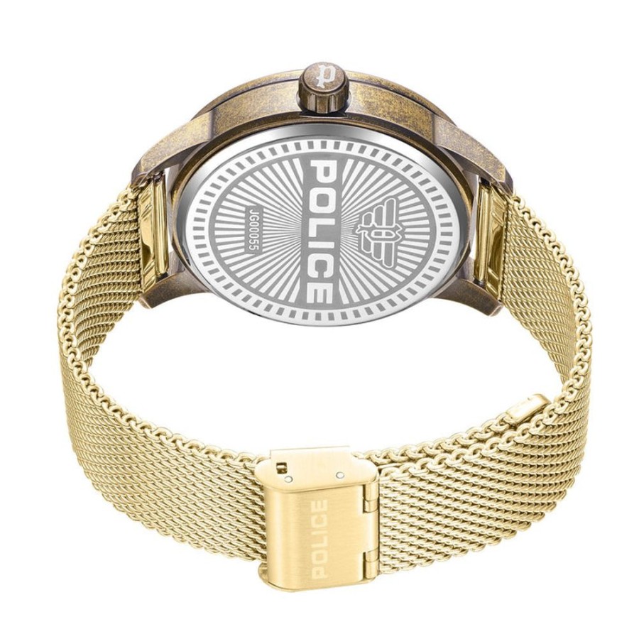 Watches Police | Raho